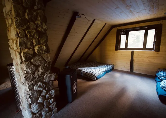 Na Samote Pod Skalou - Digitalny Detox Velicna